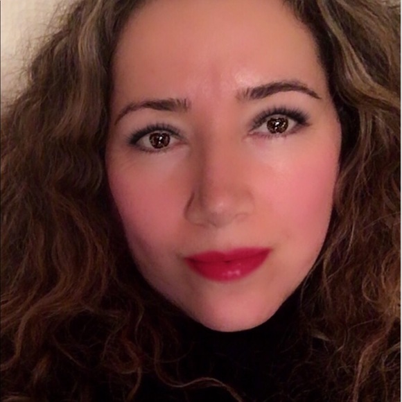 Meet your Posher, Aysegul - Picture 1 of 1